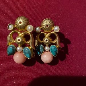Ear rings